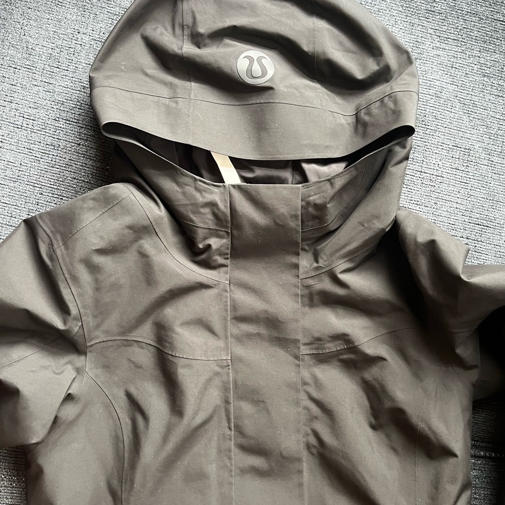 lululemon athletica snow warrior jacket